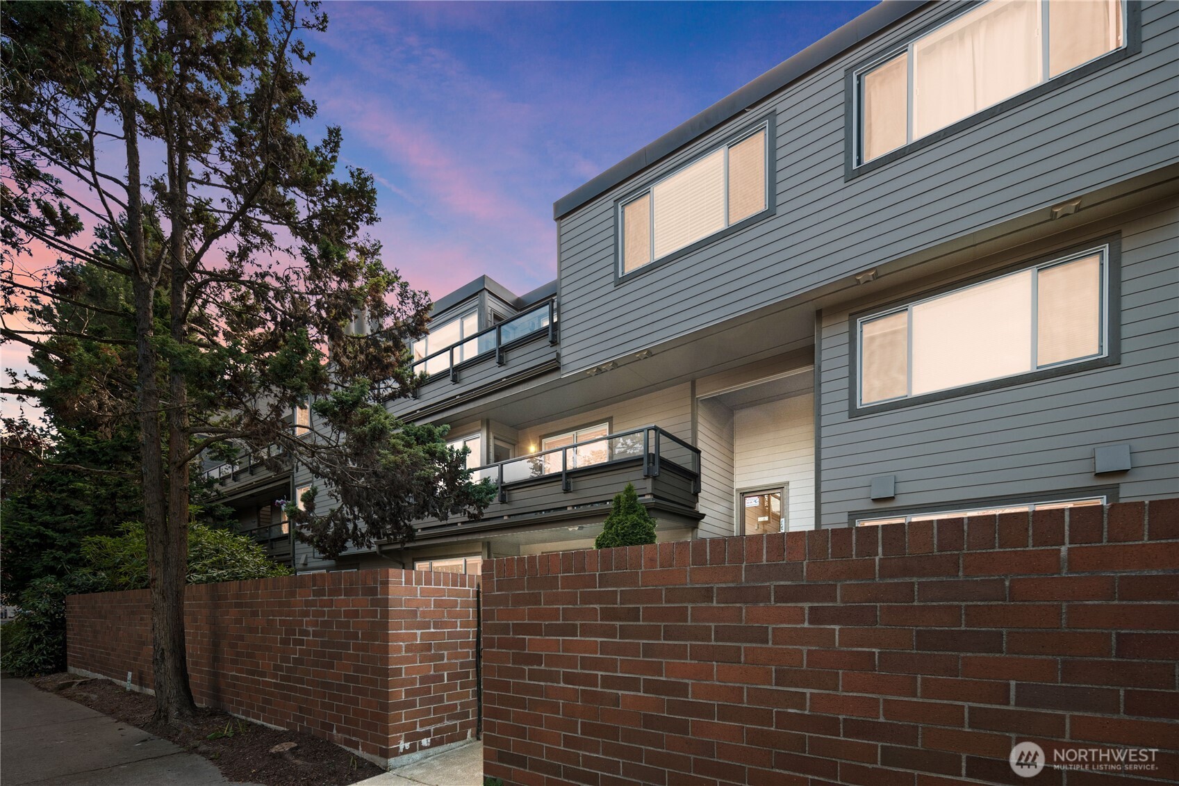 6055 35th Avenue Southwest, Unit 308 Seattle, WA 98126 - Photo 4 of 37