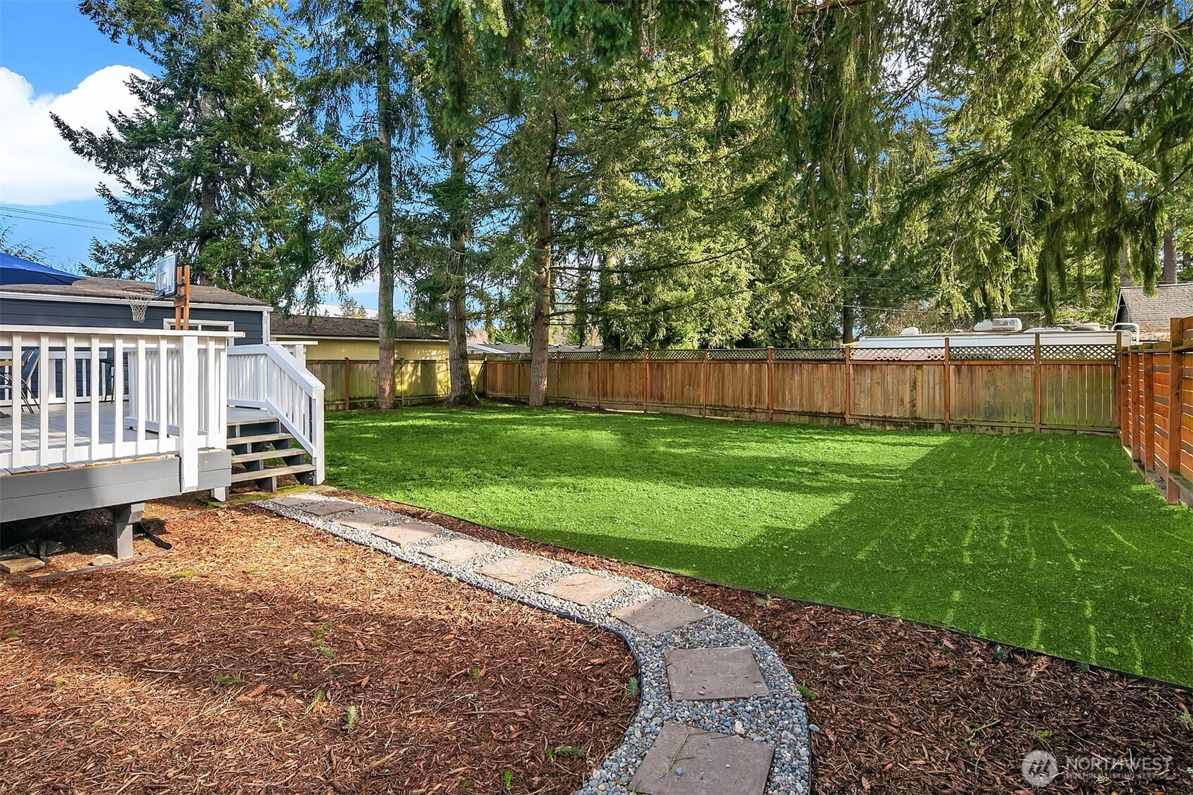 17926 91st Place Northeast Bothell, WA 98011 - Photo 23 of 25 Gallery Image 23
