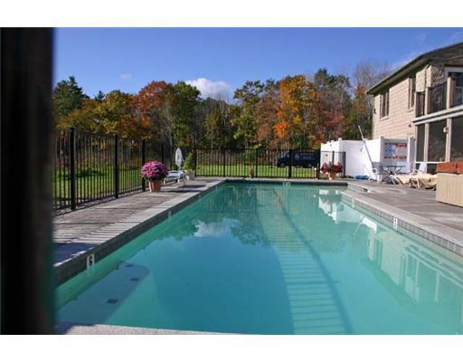 339-337 Clay Hill Road Cape Neddick, ME 03902 - Photo 7 of 25 Swimming Pool/Hot Tub/Sauna.