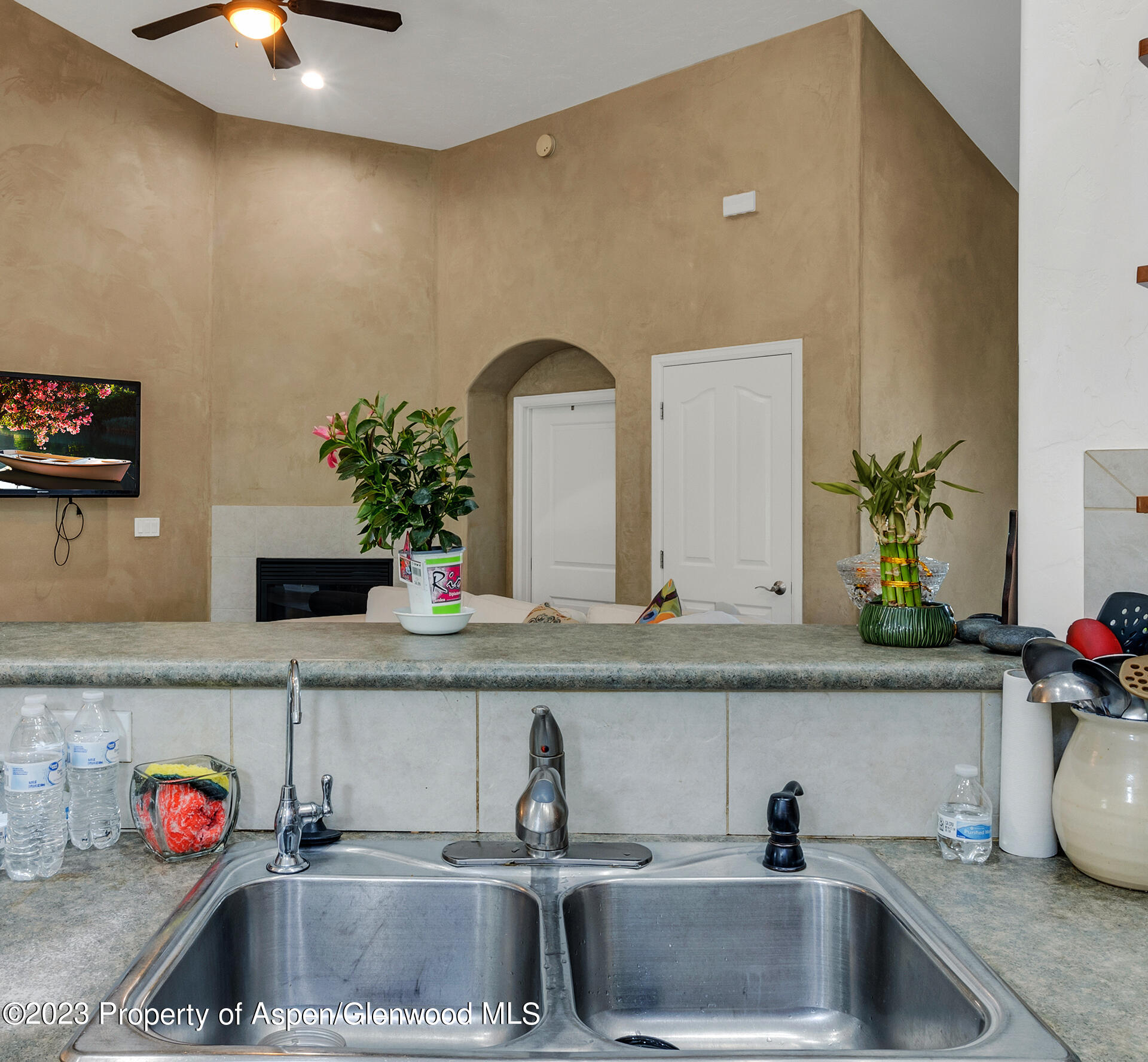1835 Anvil Court Rifle, CO 81650 - Photo 9 of 23 Kitchen