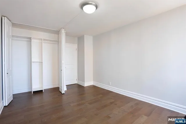 $549,900 | 300 Winston Drive, Unit 908, Cliffside Park, NJ 07010