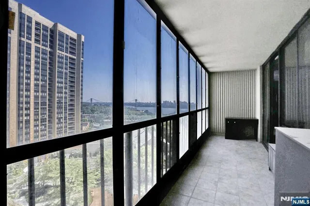 $549,900 | 300 Winston Drive, Unit 908, Cliffside Park, NJ 07010