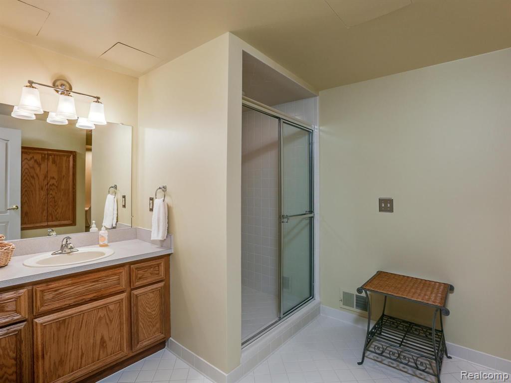 3632 Aynsley Drive Rochester Hills, MI 48306 - Photo 40 of 49
