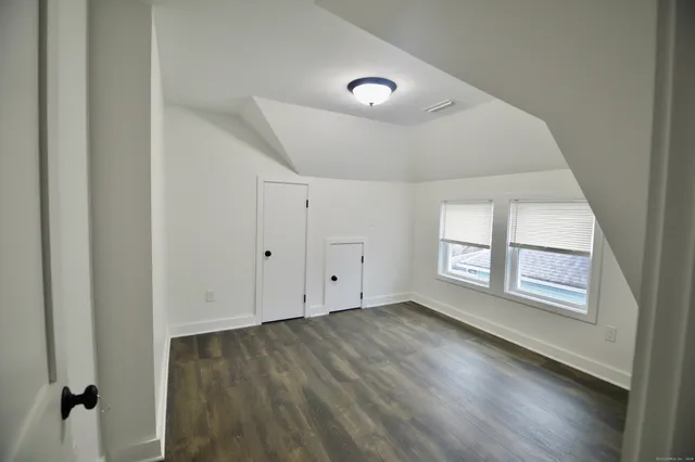 $2,985 | 21 Nichols Street, Ansonia, CT 06401