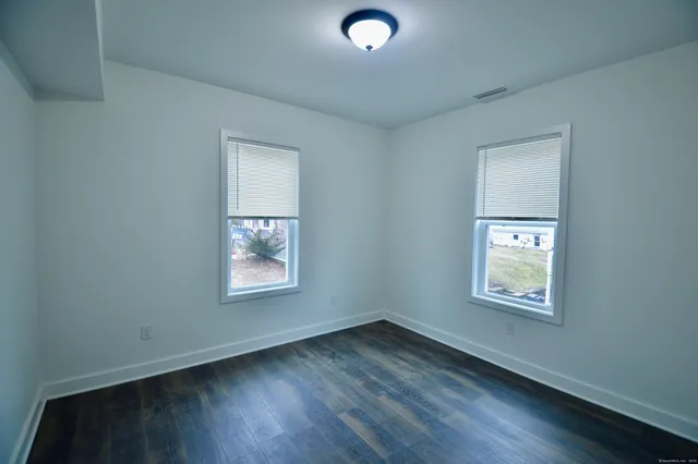 $2,985 | 21 Nichols Street, Ansonia, CT 06401