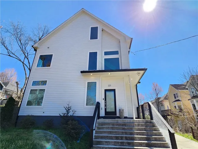$4,895 | 221 Bass Street Southeast, Atlanta, GA 30315