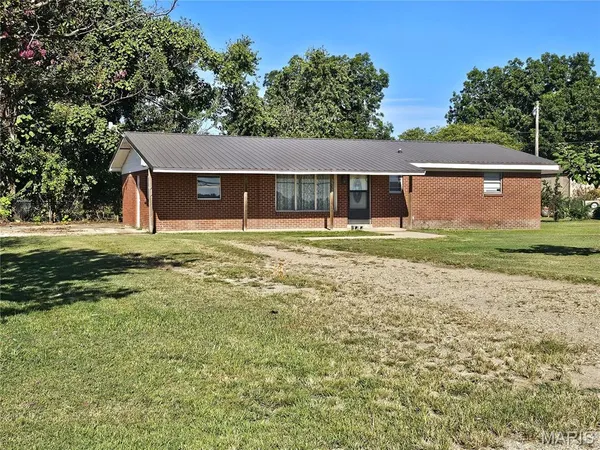 $110,000 | 39389 County Road 233, Malden, MO 63863