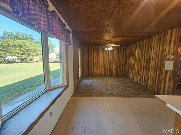 $110,000 | 39389 County Road 233, Malden, MO 63863