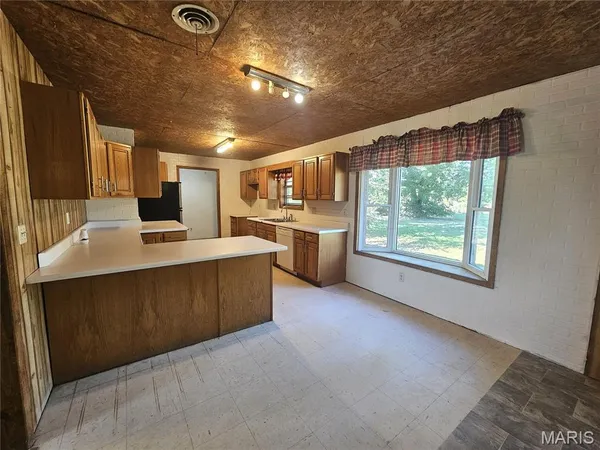 $110,000 | 39389 County Road 233, Malden, MO 63863
