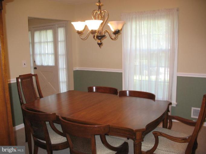 202 Eastern Road Pasadena, MD 21122 - Photo 10 of 28 FORMAL DINING ROOM