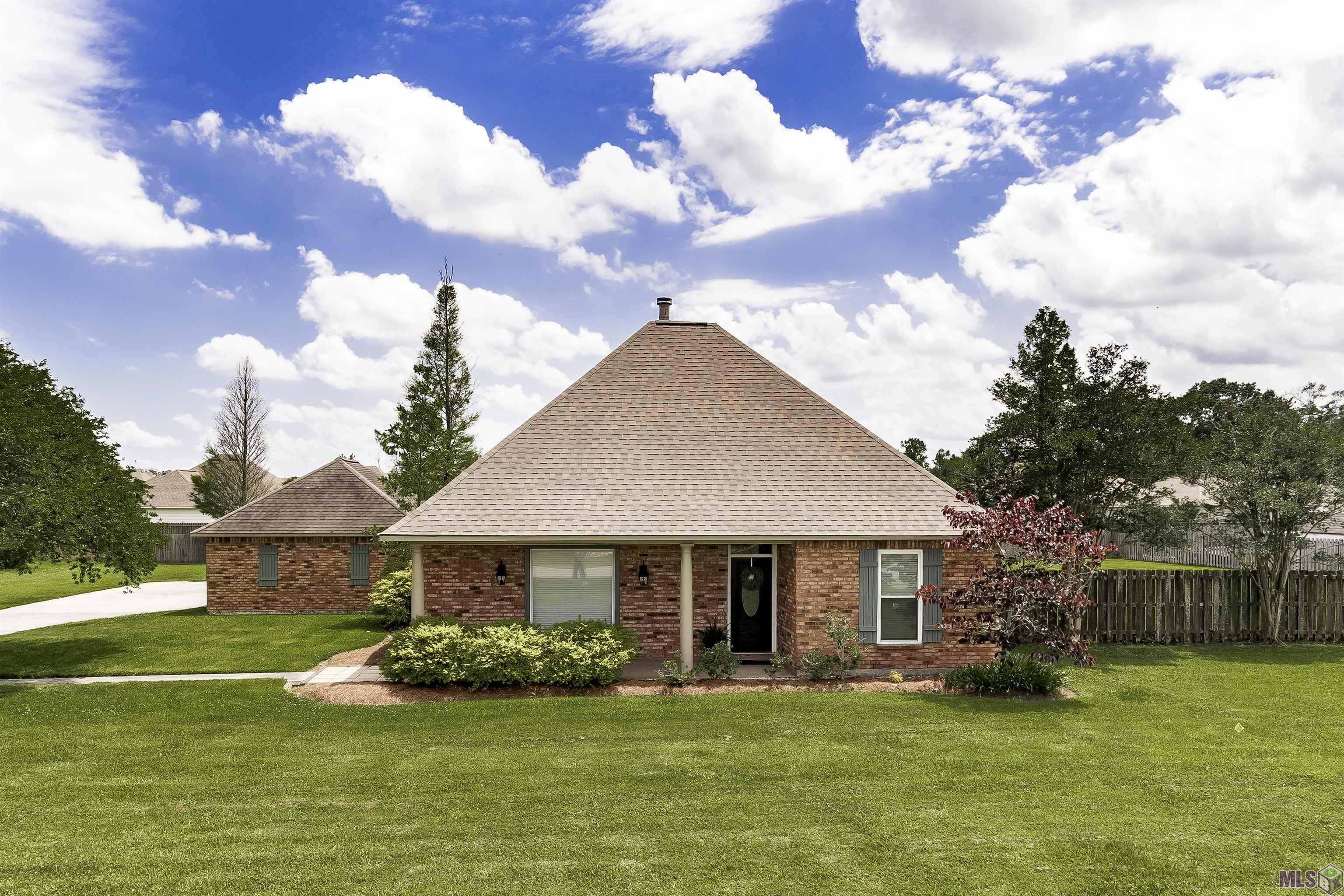 40071 Parker Road Prairieville, LA 70769 - Photo 1 of 32 Gallery Image 1