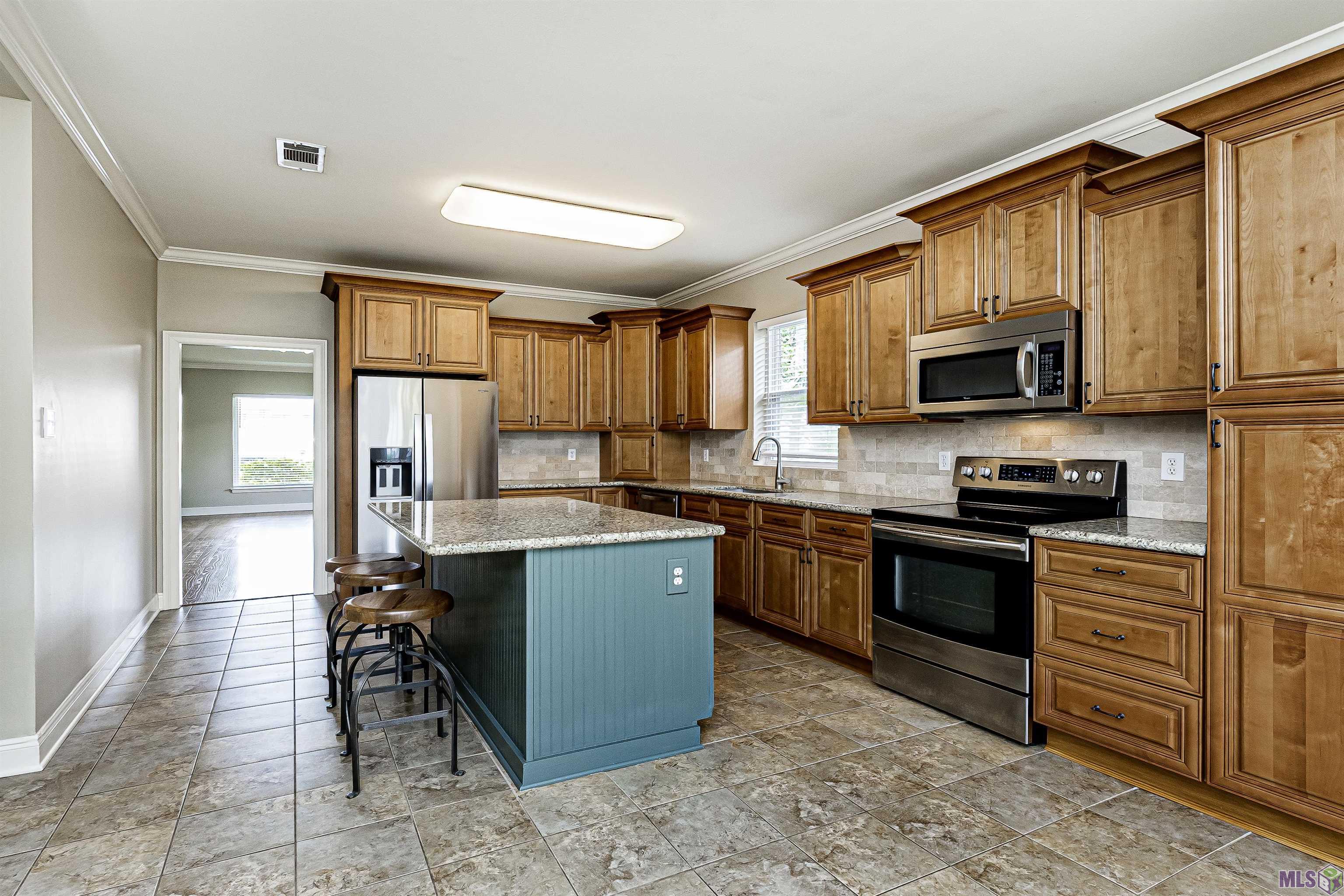 40071 Parker Road Prairieville, LA 70769 - Photo 5 of 32 Gallery Image 5