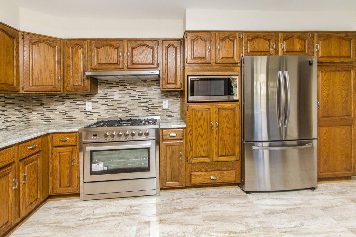 396 South Chesterfield Road Columbus, OH 43209 - Photo 18 of 53