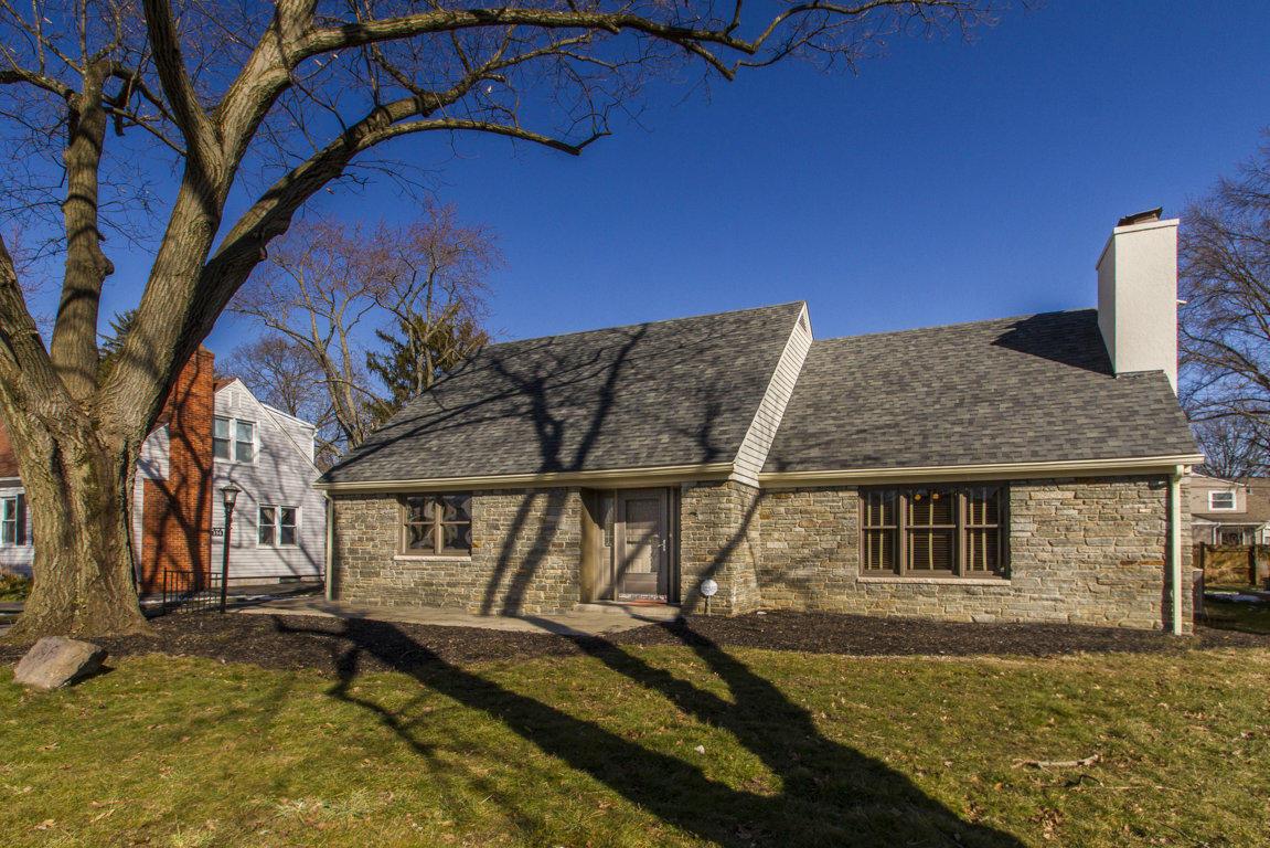 396 South Chesterfield Road Columbus, OH 43209 - Photo 2 of 53