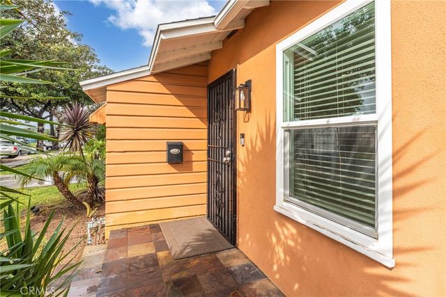 $815,000 | 2057 West 96th Street, Los Angeles, CA 90047