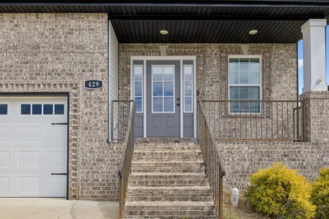 $499,900 | 429 Crestwicke Court, Clarksville, TN 37043