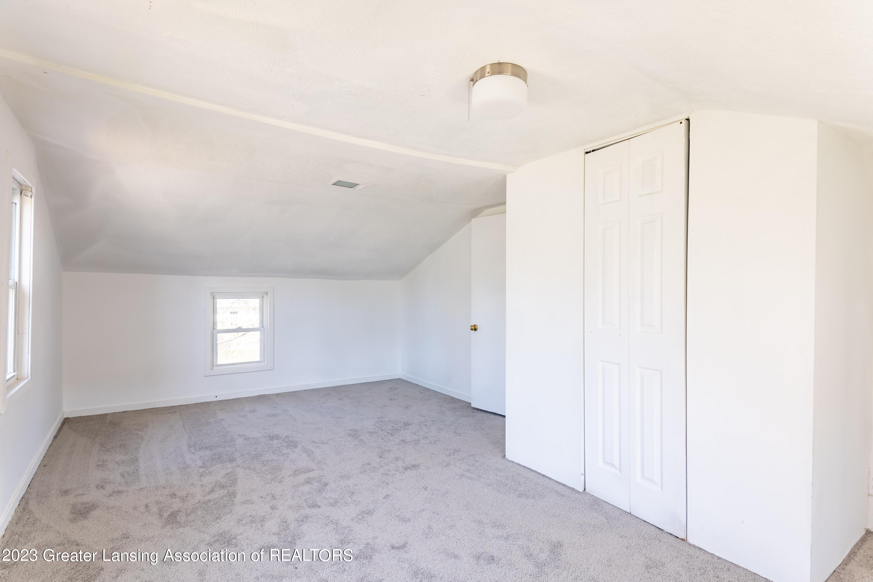 648 East Cavanaugh Road Lansing, MI 48910 - Photo 21 of 27 16