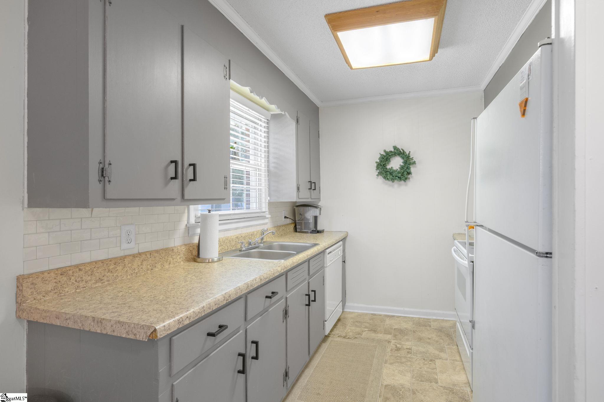 516 Wesley Court Starr, SC 29684 - Photo 14 of 36