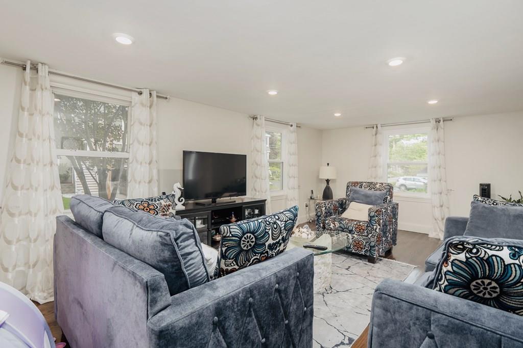 29 Pines Road Billerica, MA 01821 - Photo 13 of 40 Gallery Image 13