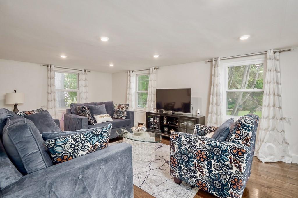 29 Pines Road Billerica, MA 01821 - Photo 14 of 40 Gallery Image 14