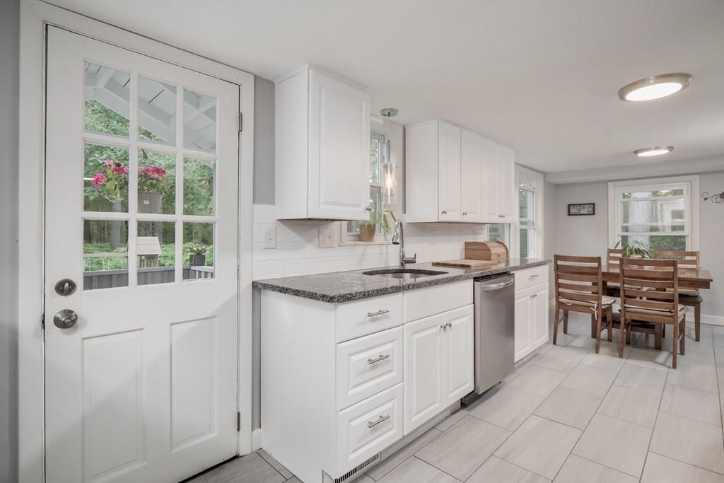 29 Pines Road Billerica, MA 01821 - Photo 17 of 40 Gallery Image 17