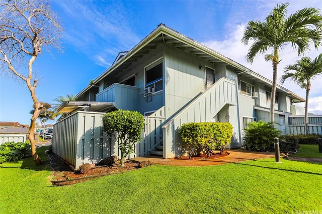 $2,700 | 94-1037 Paha Place, Unit 6, Waipahu, HI 96797