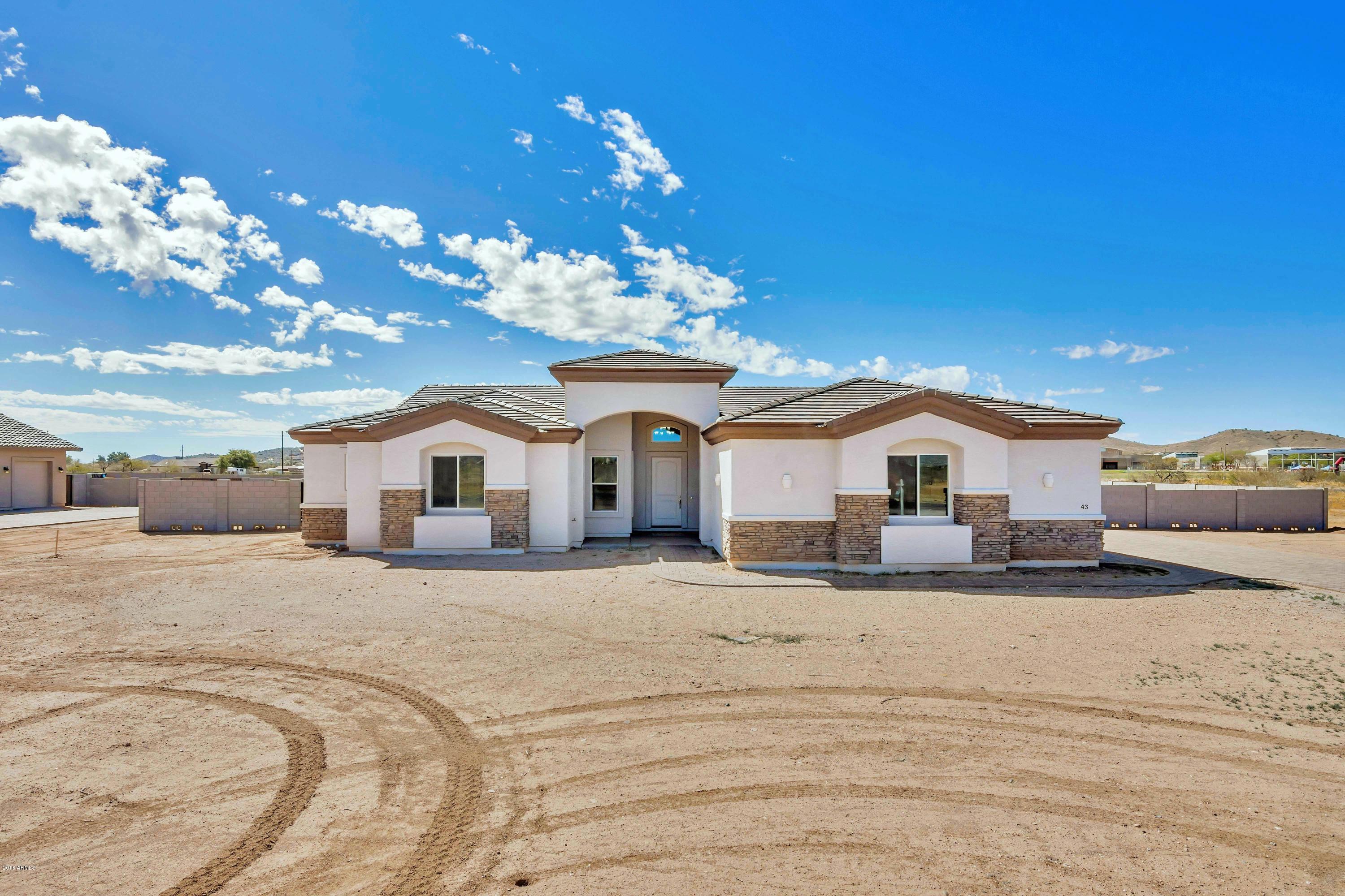 43 West Cloud Road Phoenix, AZ 85086 - Photo 1 of 49 TOD_2683