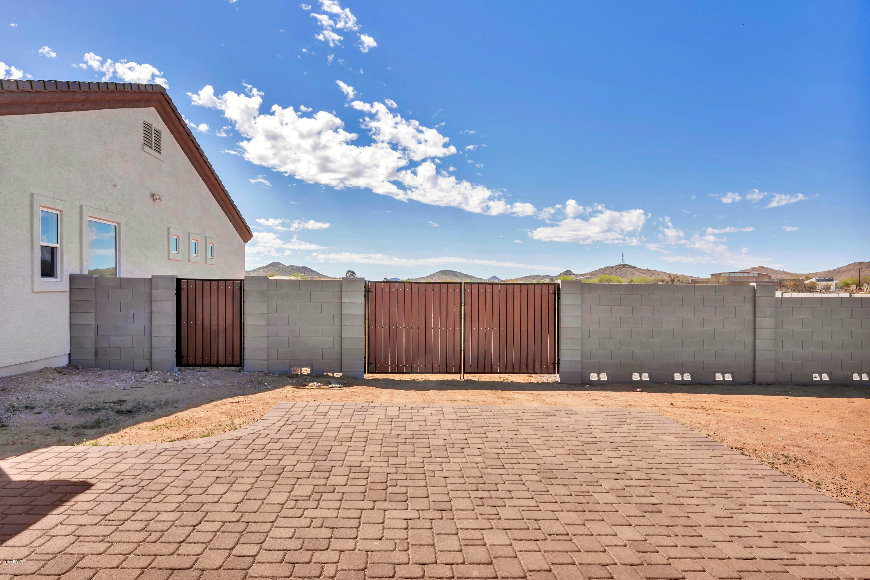 43 West Cloud Road Phoenix, AZ 85086 - Photo 3 of 49 TOD_2685