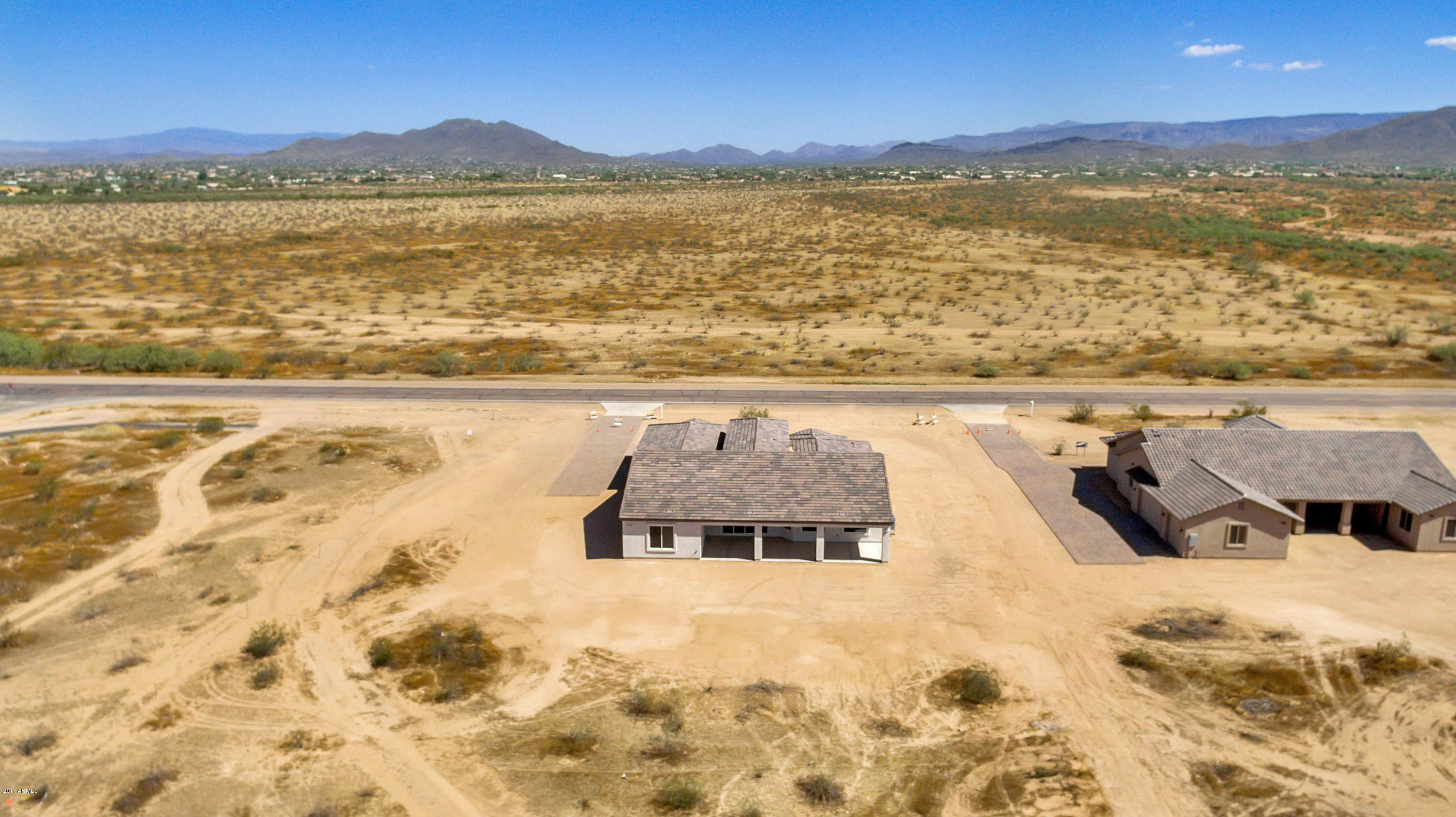 43 West Cloud Road Phoenix, AZ 85086 - Photo 4 of 49 DJI_0020