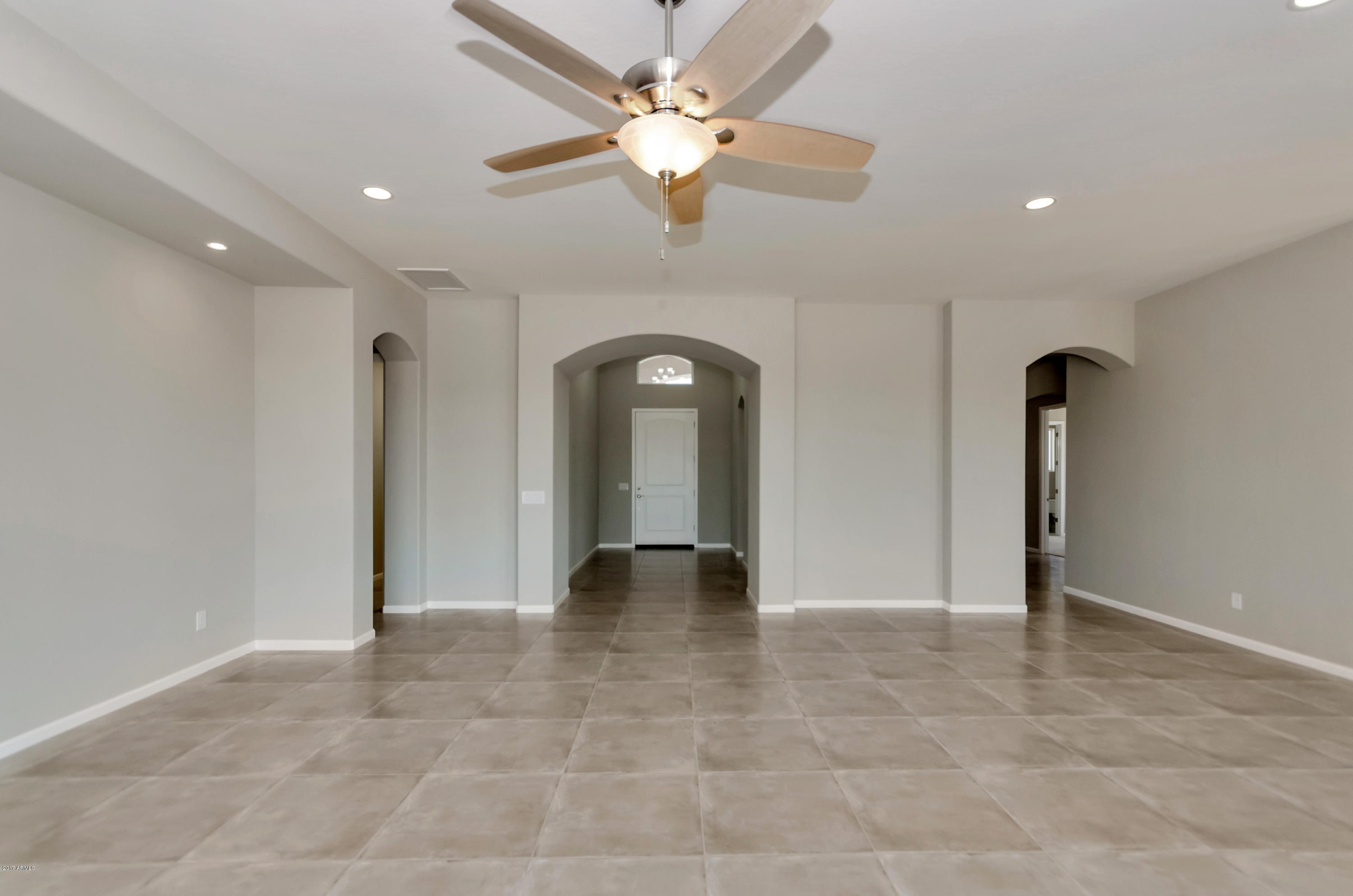 43 West Cloud Road Phoenix, AZ 85086 - Photo 10 of 49 TOD_6687