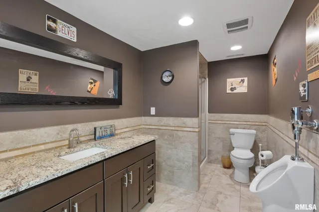 $2,200,000 | 9901 Highway 6, Geneseo, IL 61254