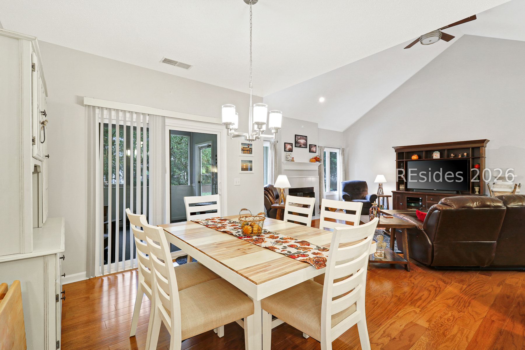 3 Crabtree Lane Bluffton, SC 29910 - Photo 17 of 56 Dining area with access to screened porch