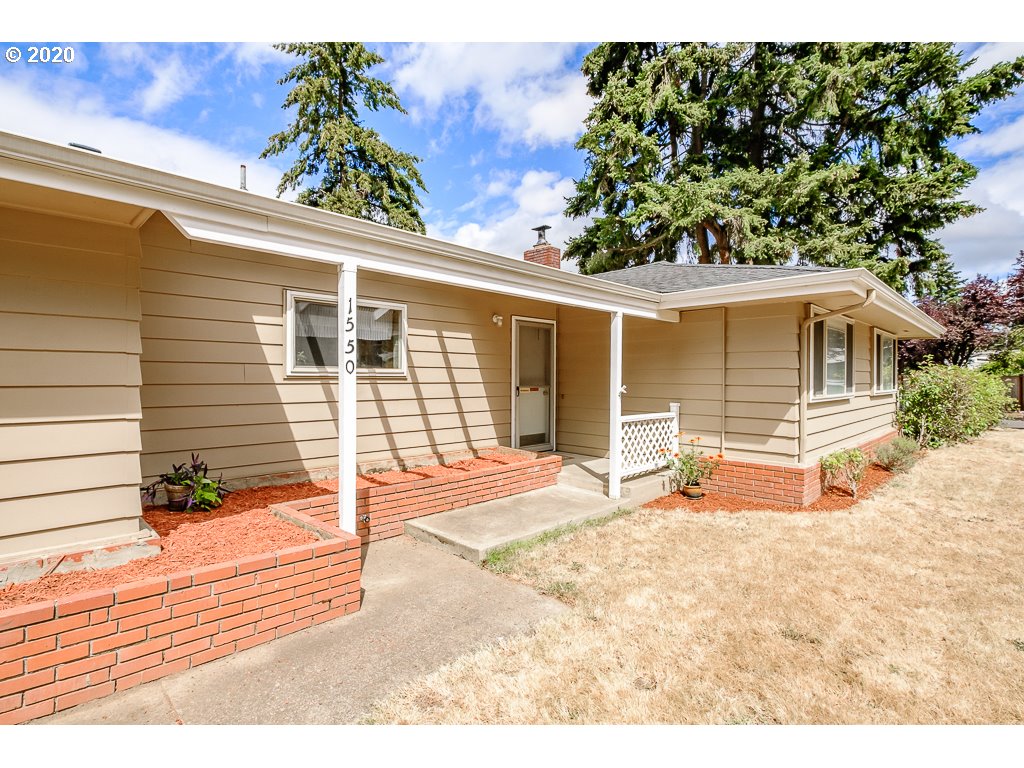 1550 Menlo Loop Springfield, OR 97477 - Photo 2 of 27