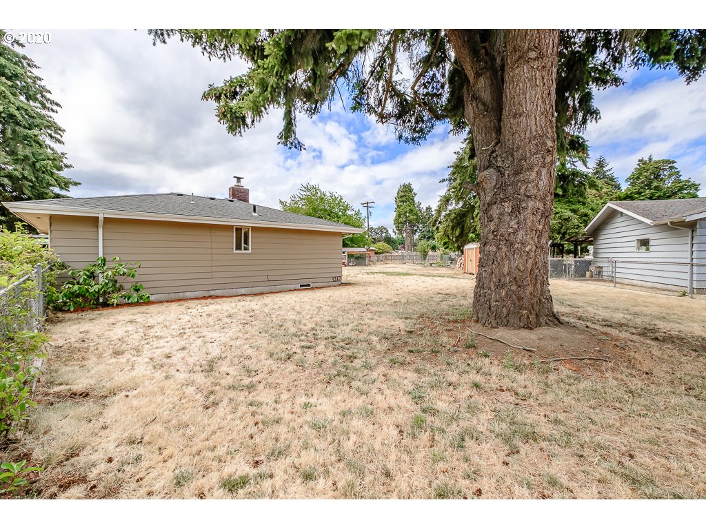 1550 Menlo Loop Springfield, OR 97477 - Photo 21 of 27
