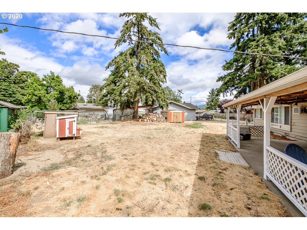 1550 Menlo Loop Springfield, OR 97477 - Photo 25 of 27