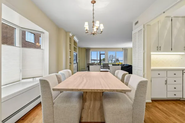 $1,795,000 | 540 Indian Mound Street East, Unit 1A, Wayzata, MN 55391