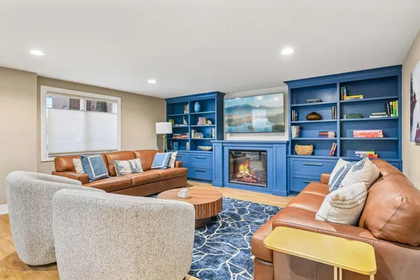 $1,795,000 | 540 Indian Mound Street East, Unit 1A, Wayzata, MN 55391