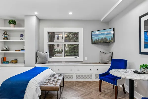 $1,795,000 | 540 Indian Mound Street East, Unit 1A, Wayzata, MN 55391
