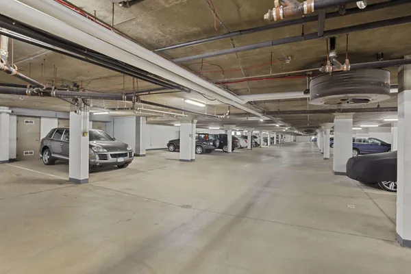 $1,795,000 | 540 Indian Mound Street East, Unit 1A, Wayzata, MN 55391