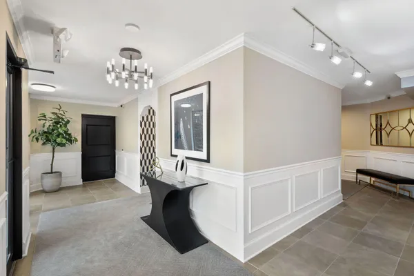 $1,795,000 | 540 Indian Mound Street East, Unit 1A, Wayzata, MN 55391