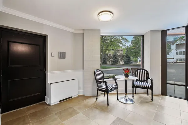 $1,795,000 | 540 Indian Mound Street East, Unit 1A, Wayzata, MN 55391