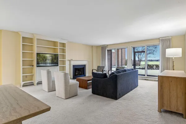 $1,795,000 | 540 Indian Mound Street East, Unit 1A, Wayzata, MN 55391