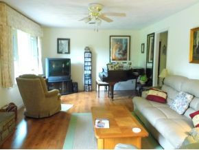 1418 Greggs Branch Road Butler, TN 37640 - Photo 2 of 17 Living Room