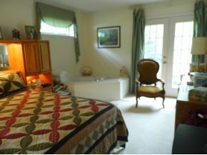 1418 Greggs Branch Road Butler, TN 37640 - Photo 8 of 17 Master Bedroom