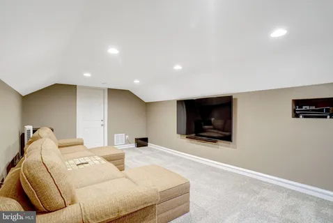 $1,950,000 | 117 West George Mason Road, Falls Church, VA 22046