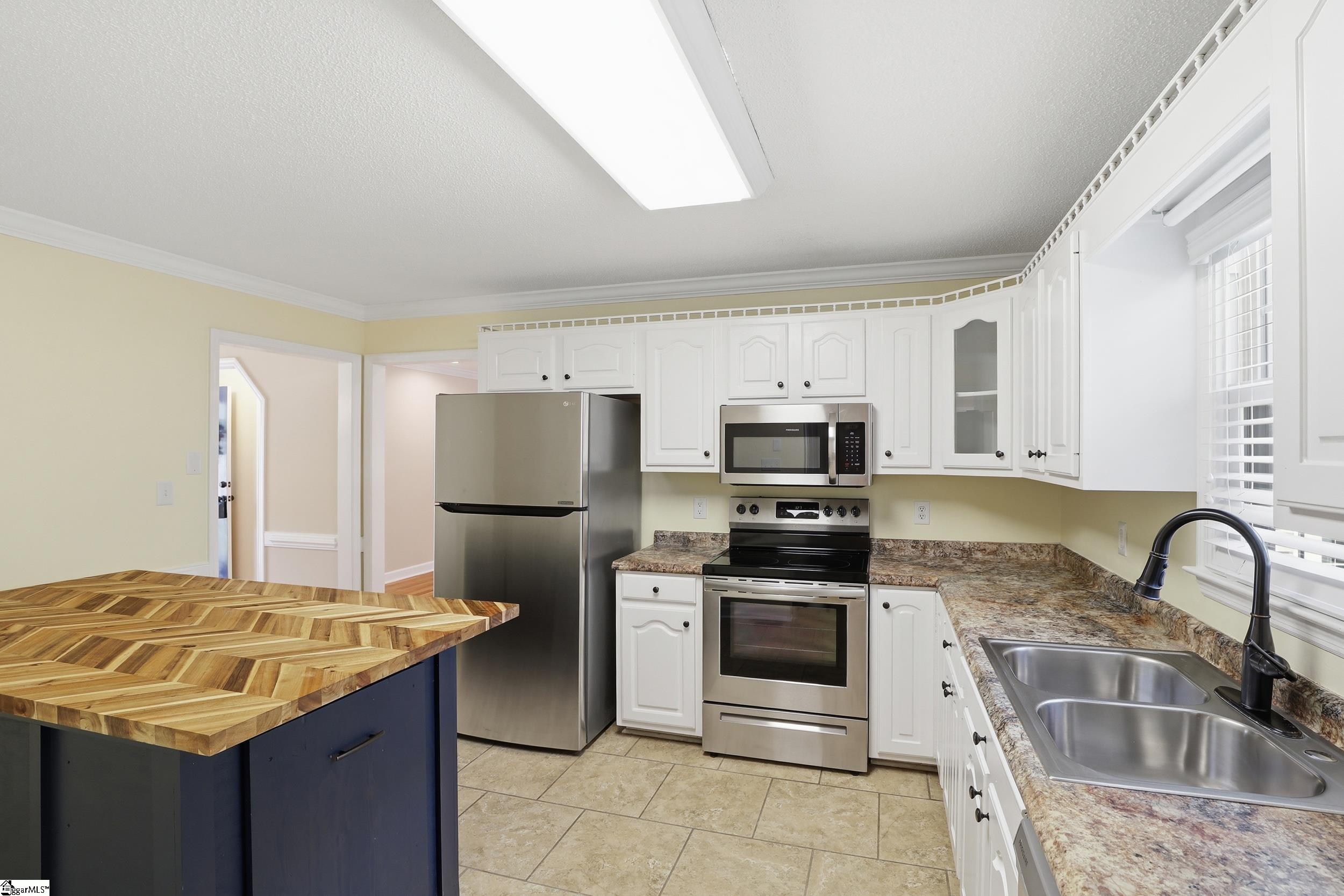 324 Golden Carriage Run Boiling Springs, SC 29316 - Photo 7 of 30