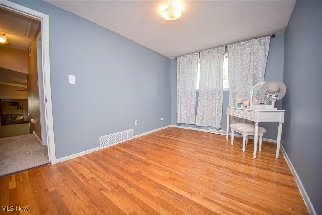 15446 Sheldon Road Brook Park, OH 44142 - Photo 19 of 44 Gallery Image 19