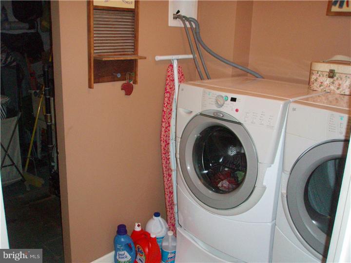 58 Mallard Road Holland, PA 18966 - Photo 18 of 25 Laundry Room