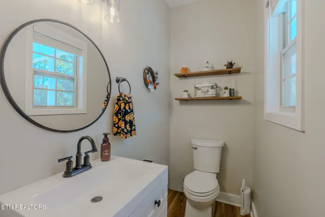 $429,900 | 7159 Grizzly Creek Lane, Powell, TN 37849