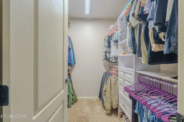 $429,900 | 7159 Grizzly Creek Lane, Powell, TN 37849